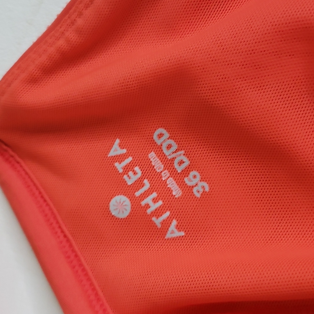Athleta Laguna Twisted Tank - Picture 5 of 7
